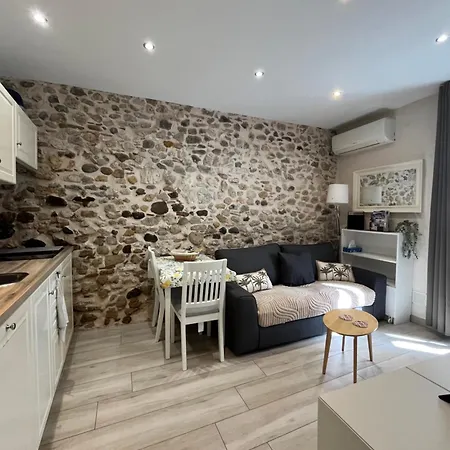 Διαμέρισμα Vieil Antibes, Ravissant 2p Avec Petite Terrasse