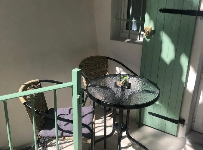 Vieil Antibes, Ravissant 2p Avec Petite Terrasse Apartment