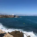 Vieil Antibes, Ravissant 2p Avec Petite Terrasse Antibes