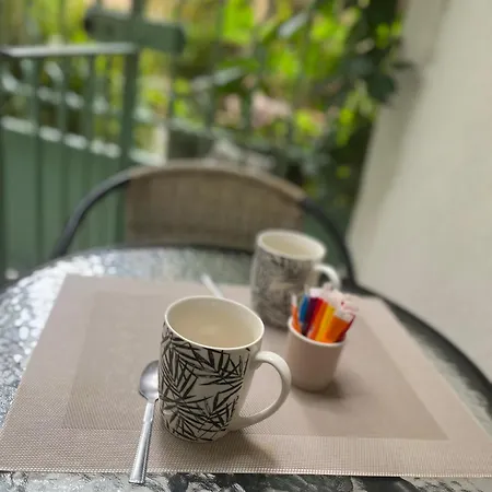 Vieil Antibes, Ravissant 2p Avec Petite Terrasse * 앙티브