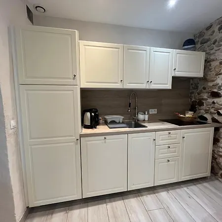 Vieil Antibes, Ravissant 2p Avec Petite Terrasse