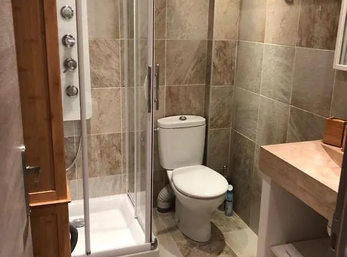 Vieil Antibes, Ravissant 2p Avec Petite Terrasse Antibes