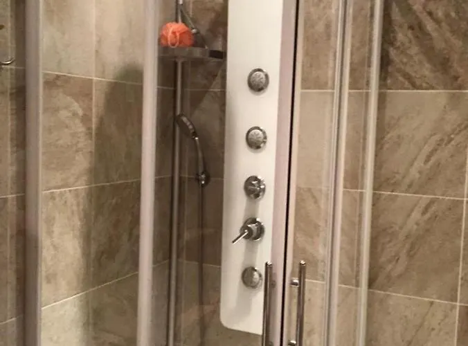 Vieil Antibes, Ravissant 2p Avec Petite Terrasse Appartement *