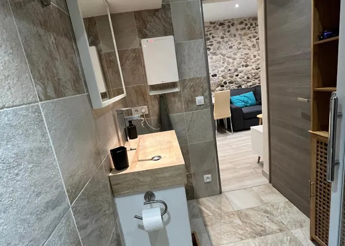 Appartement Vieil Antibes, Ravissant 2p Avec Petite Terrasse Antibes